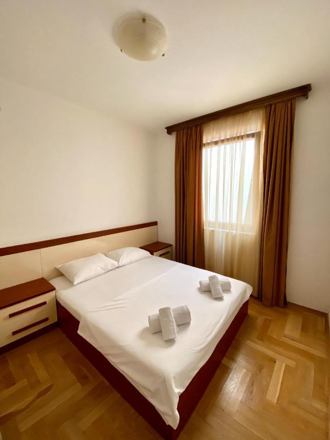 Apartment First Line *