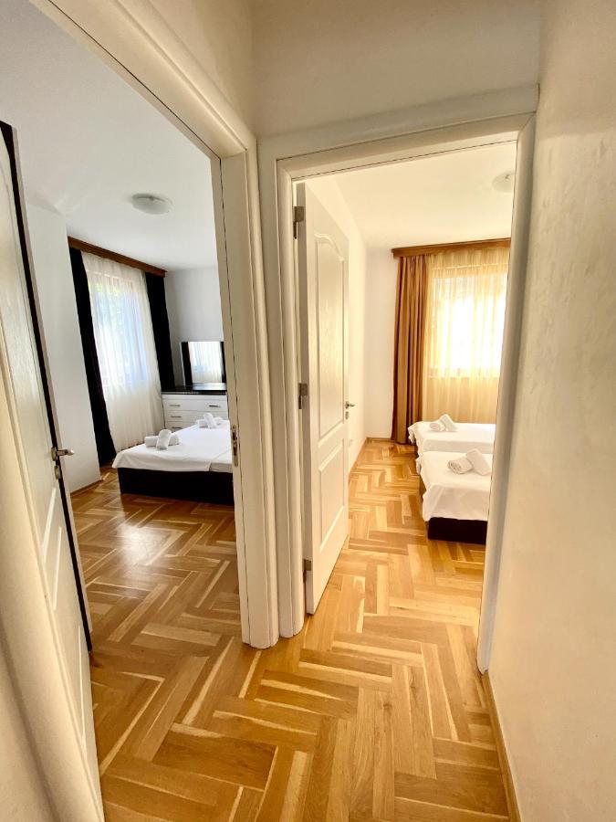 First Line Apartment Petrovac